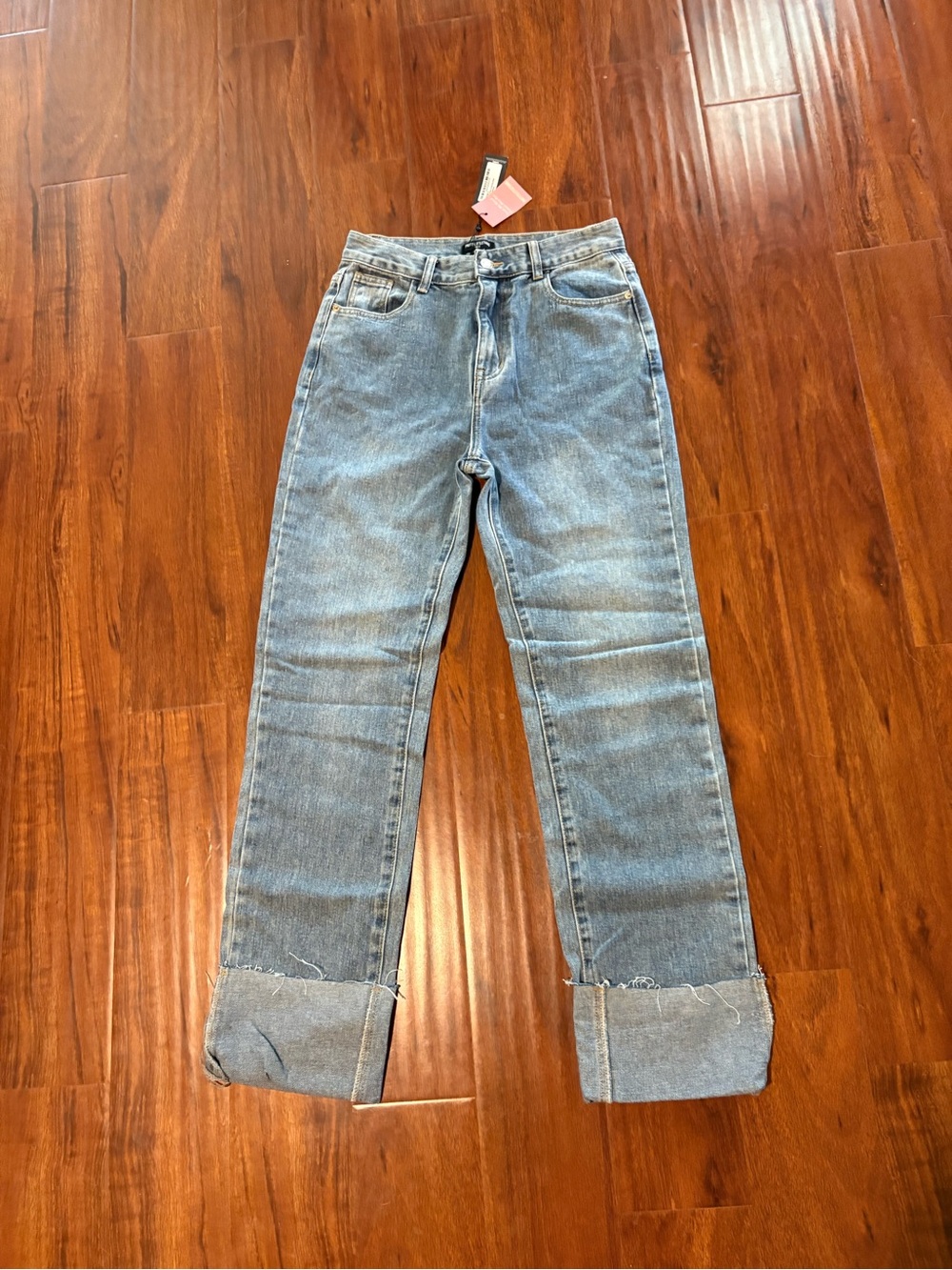 PrettyLittleThing Size 4 Tall Long Leg Straight Jeans NWT
